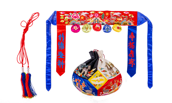 Timeless Elegance, Reimagined The Silk Artisan Khan